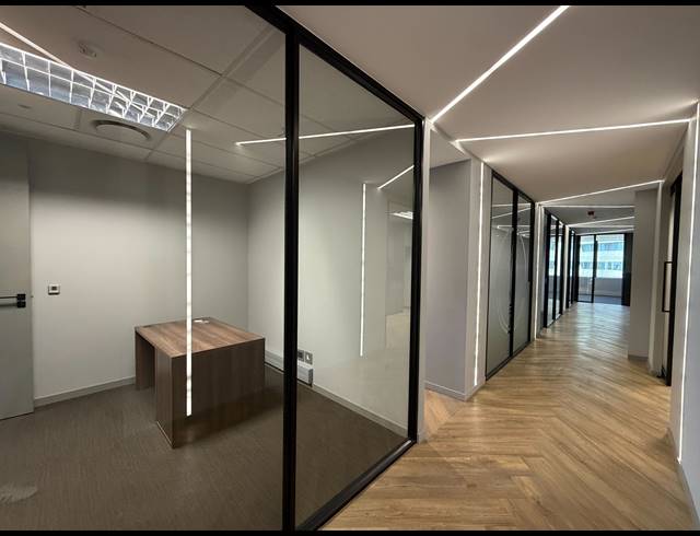 798.90M² BUILDING TO LET IN CAPE TOWN CITY CENTRE